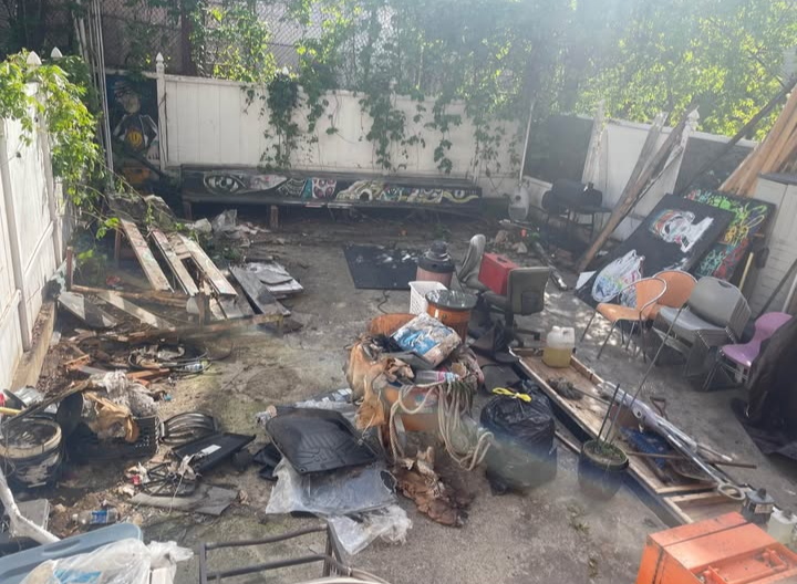 demolition debris hauling Brooklyn